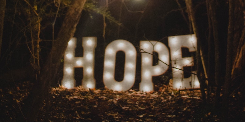Hope - in lights - 800 x 400