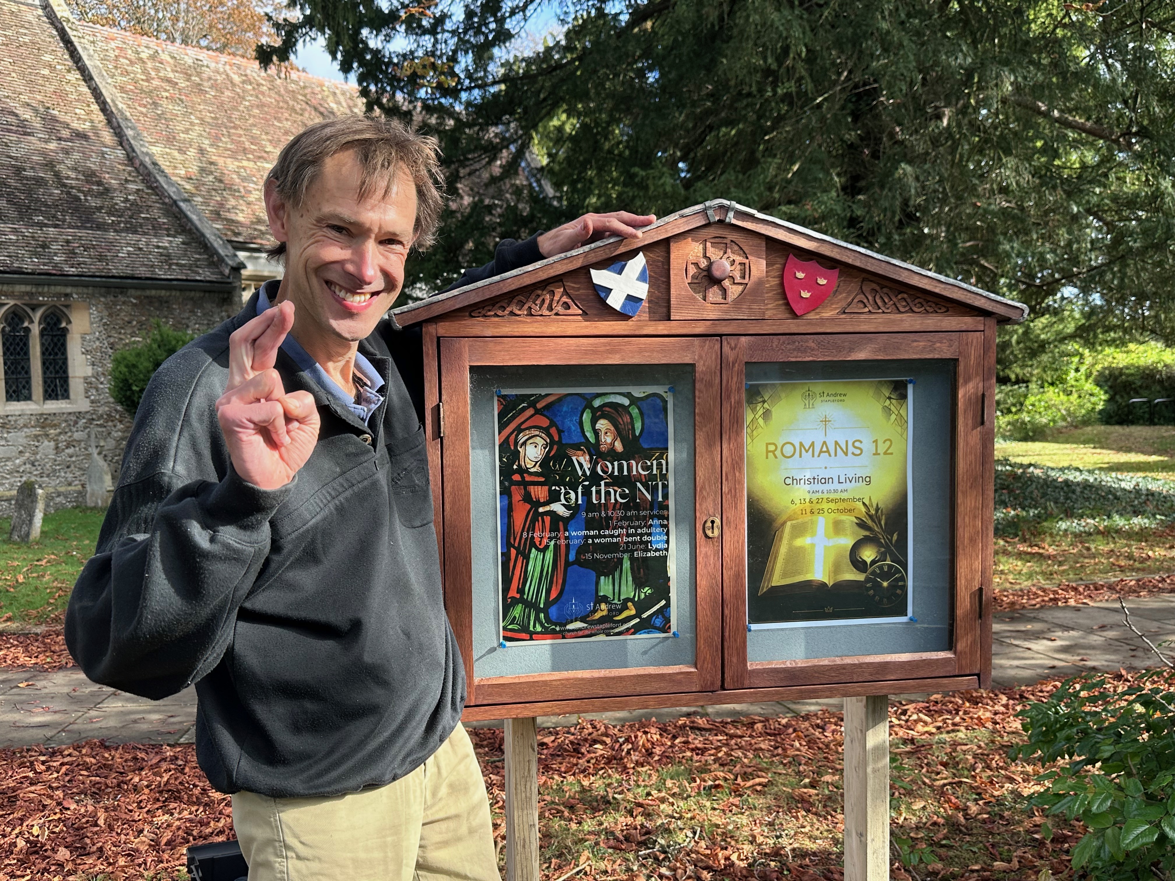 Noticeboard & Mark Hoskin - af